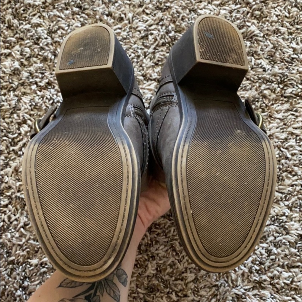 Booties - Picture 4 of 7